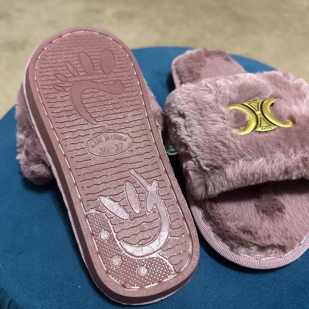 House Slipper!!!! - Picture 3 of 4